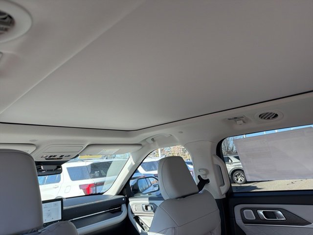 New 2026 Ford Explorer Platinum w/ LUX Leather Package image 9