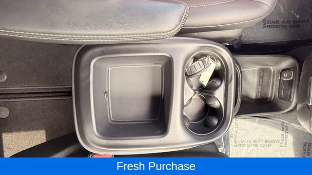 Used 2026 Chrysler Pacifica Select FWD image 14