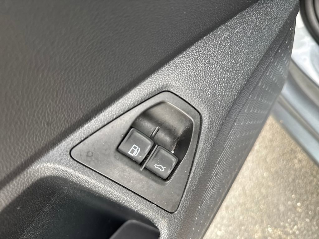 Used 2024 Volkswagen Jetta SE image 11