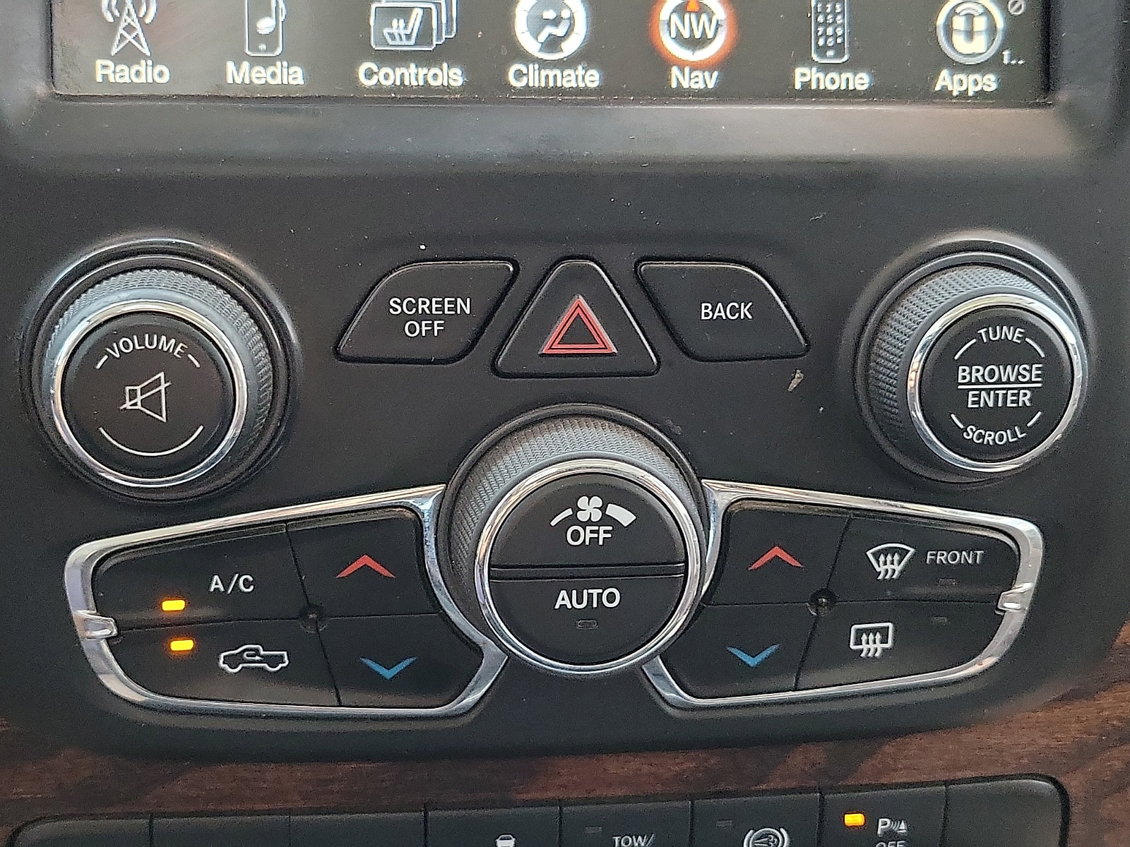 Used 2013 RAM 3500 Laramie Longhorn w/ Cold Weather Group AWD/4WD image 15