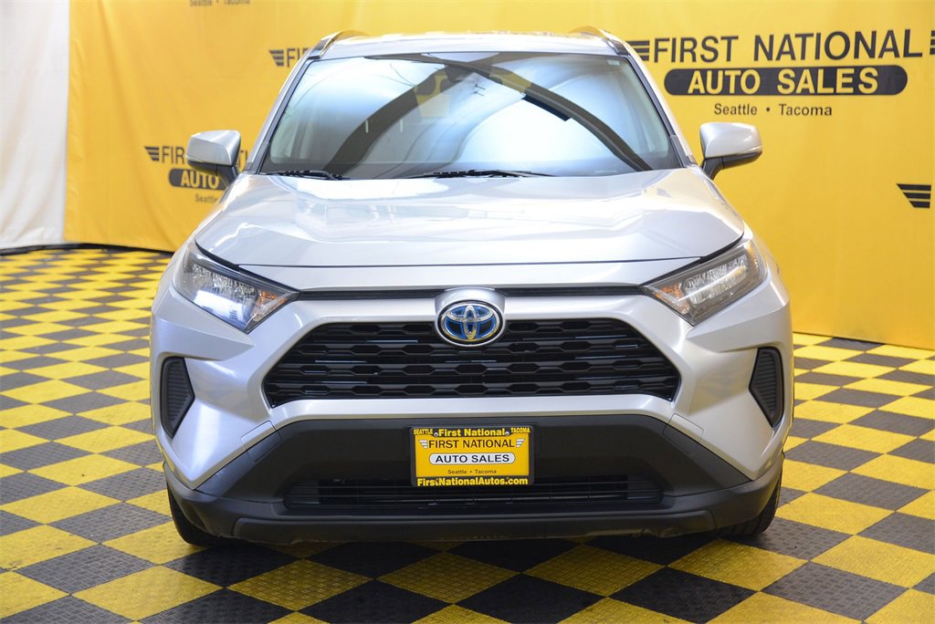 Used 2022 Toyota RAV4 LE image 4
