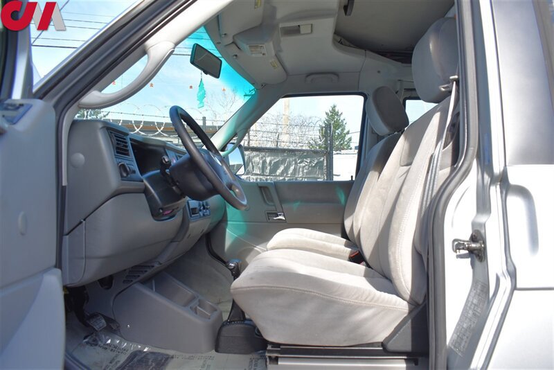 Used 2002 Volkswagen Eurovan MV FWD image 11