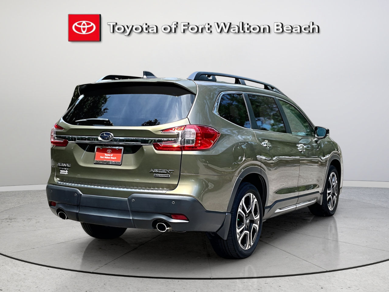 Used 2025 Subaru Ascent Touring w/ Popular Package #1 AWD/4WD image 6