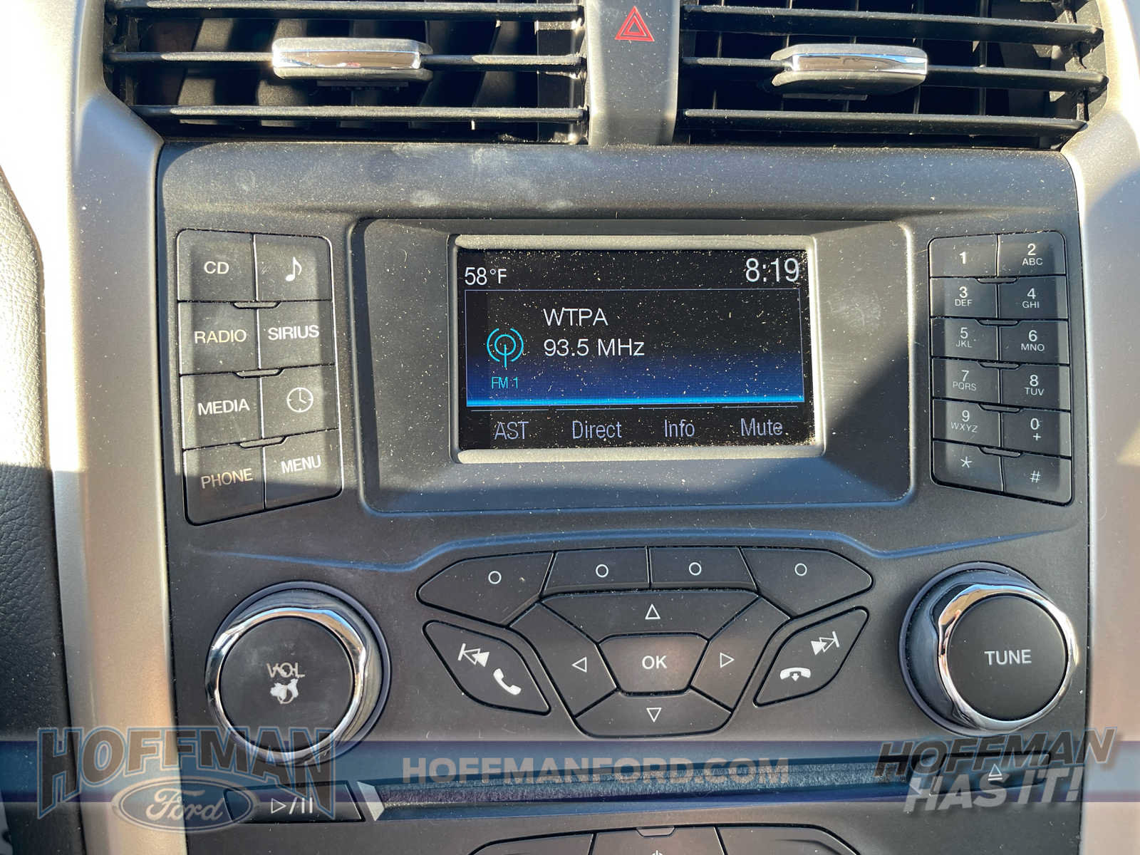 Used 2015 Ford Fusion SE FWD image 14