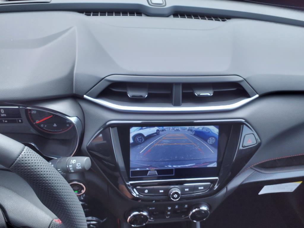 Used 2023 Chevrolet TrailBlazer RS w/ Convenience Package image 9