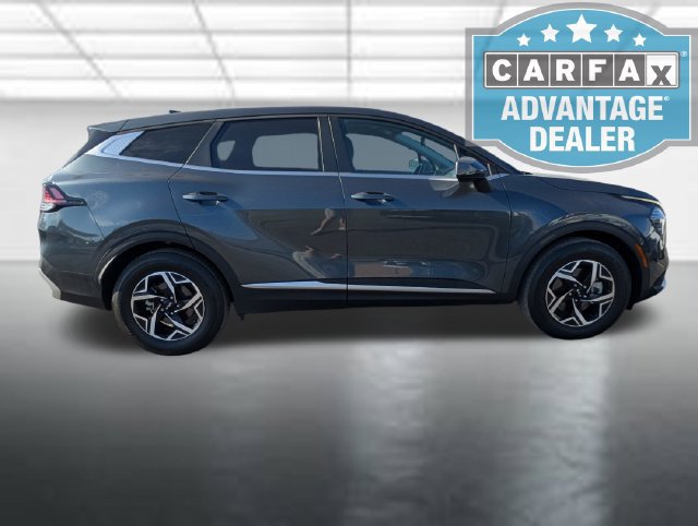 Used 2025 Kia Sportage LX FWD image 27