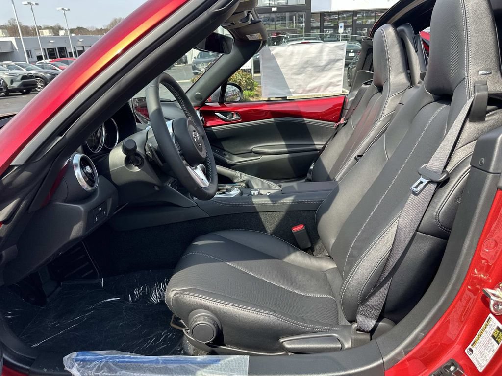 New 2026 MAZDA MX-5 Miata RF Grand Touring RWD image 25