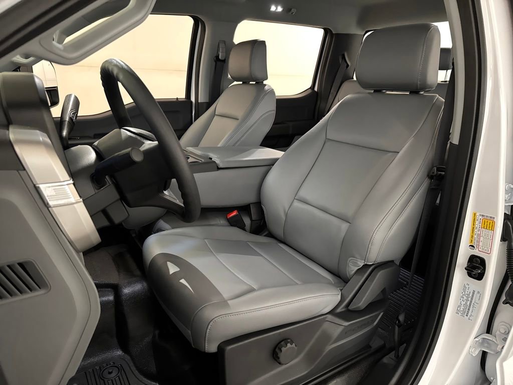 New 2026 Ford F250 XL w/ XL Chrome Package image 26