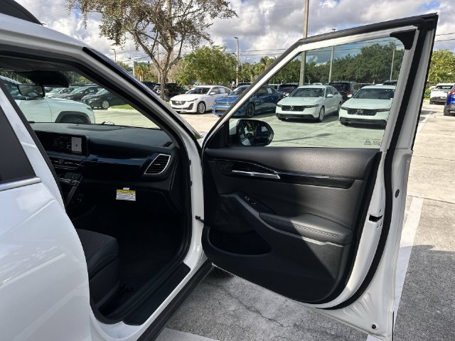 Used 2024 Kia Seltos X-Line AWD/4WD image 23