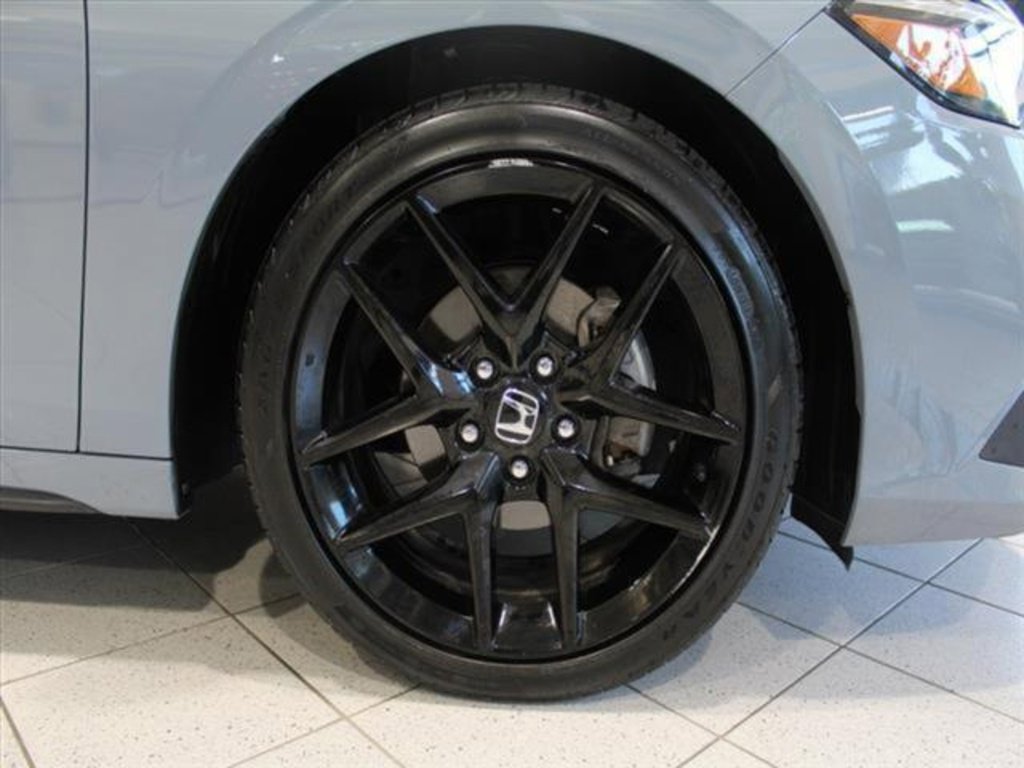 Used 2023 Honda Civic Sport image 12