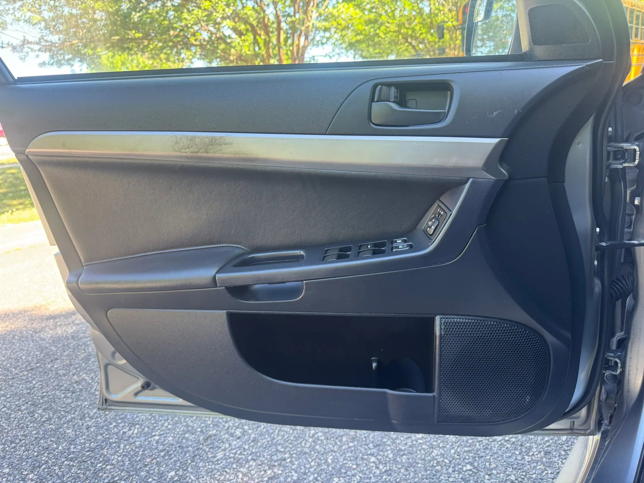 Used 2014 Mitsubishi Lancer ES FWD image 11