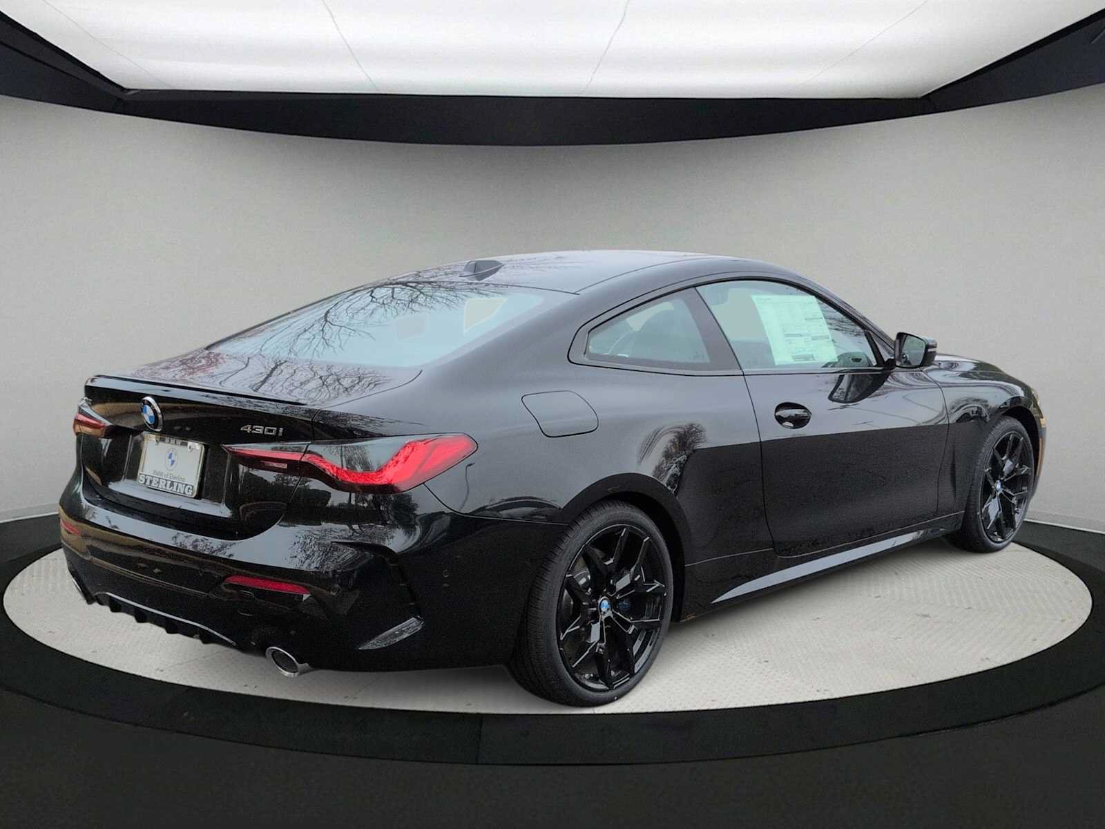 Used 2026 BMW 430i xDrive Coupe w/ M Sport Package AWD/4WD image 8