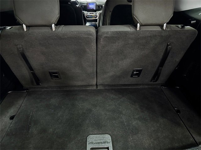 Used 2022 Ford Explorer XLT image 29