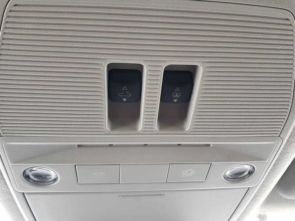 Certified 2025 Nissan Kicks SV w/ SV Premium Package image 34