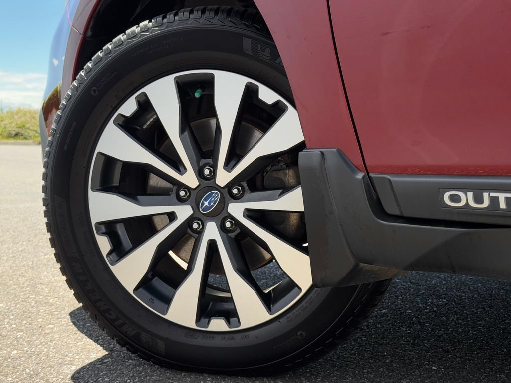 Used 2015 Subaru Outback 2.5i Limited AWD/4WD image 29