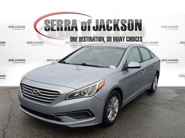 Used 2016 Hyundai Sonata SE w/ Cargo Package image 4