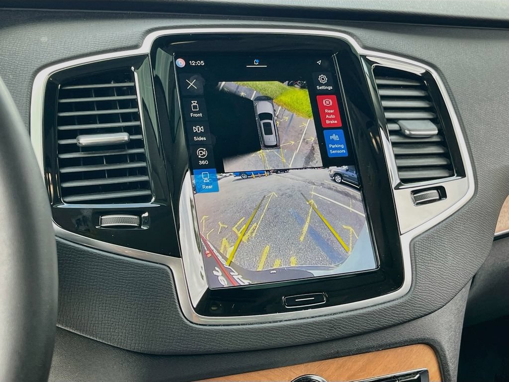 Used 2024 Volvo XC90 B6 Plus AWD/4WD image 13