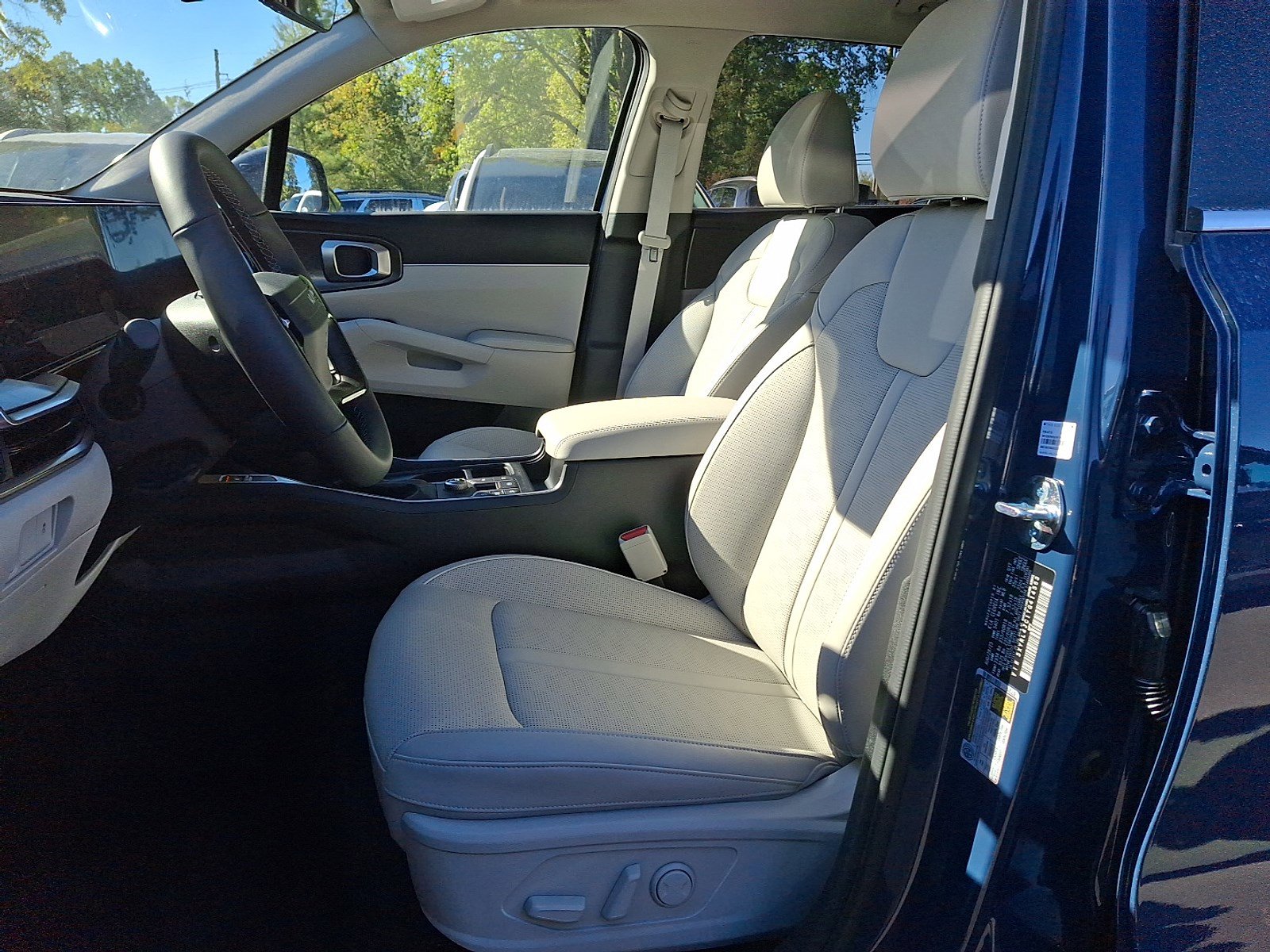 New 2026 Kia Sorento S image 7
