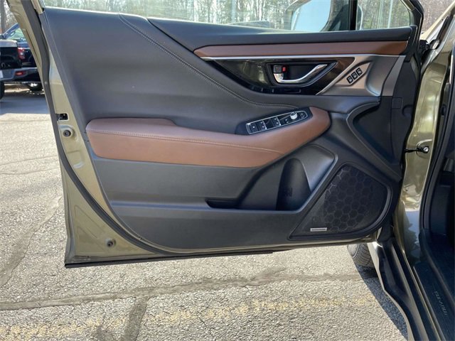 Used 2022 Subaru Outback Touring image 18