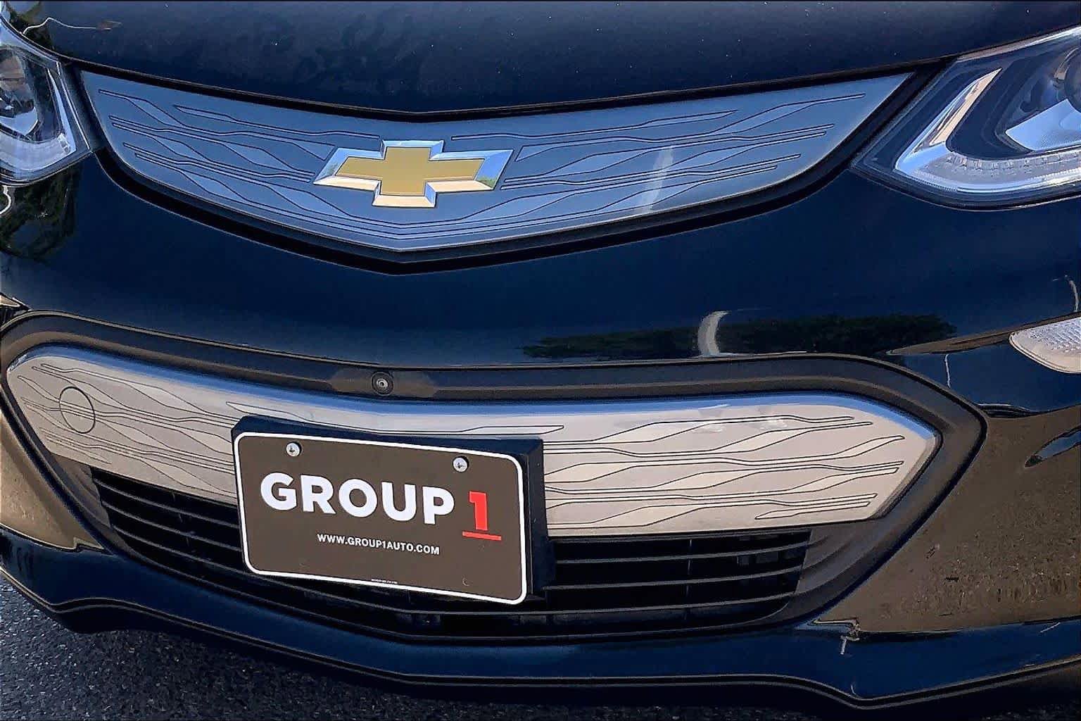 Used 2019 Chevrolet Bolt Premier w/ Infotainment Package FWD image 28