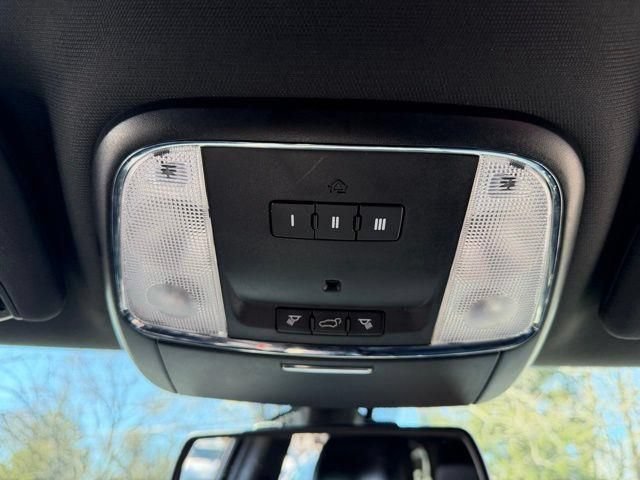 Used 2015 Jeep Grand Cherokee Limited AWD/4WD image 26