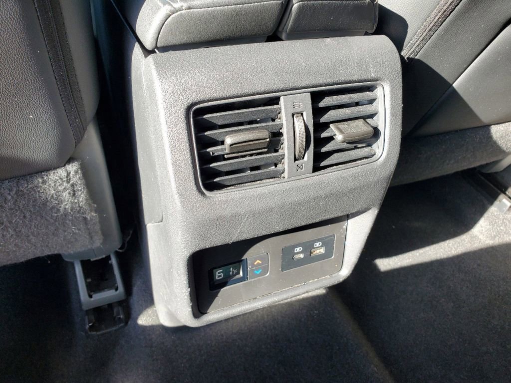 Used 2022 Nissan Rogue SL image 12