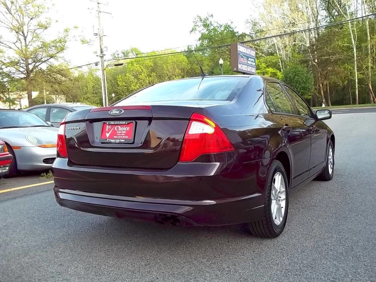 Used 2012 Ford Fusion S FWD image 2