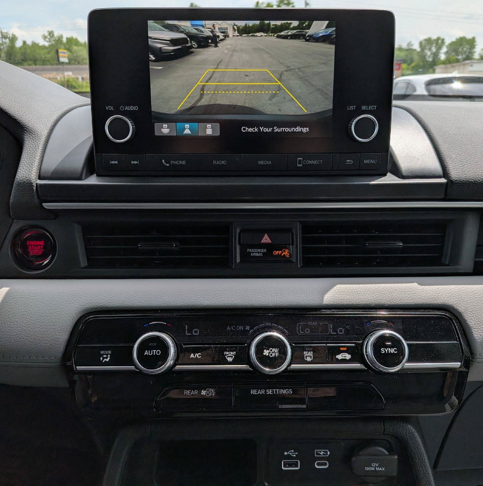 Certified 2023 Honda Pilot LX image 17