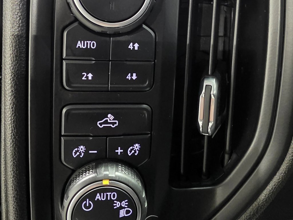 Used 2022 Chevrolet Silverado 1500 Custom Trail Boss w/ Safety Confidence Package image 33