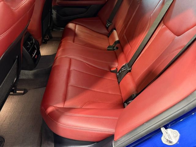 Used 2023 BMW i4 eDrive40 w/ M Sport Package image 25