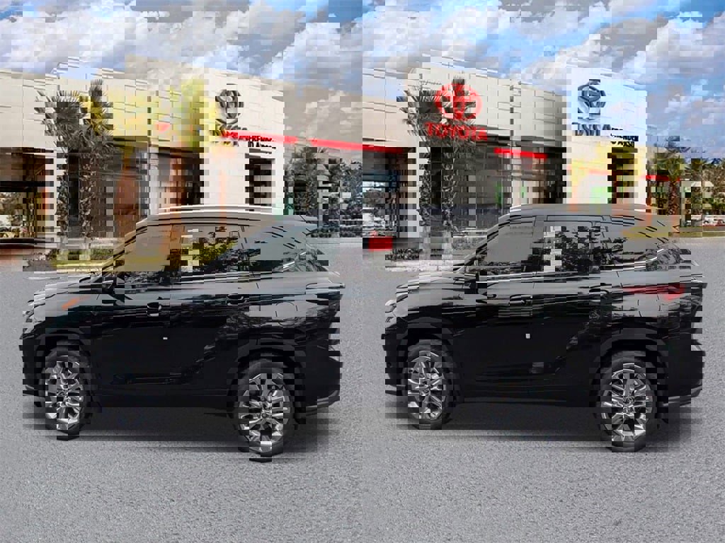 New 2026 Toyota Highlander Limited image 8