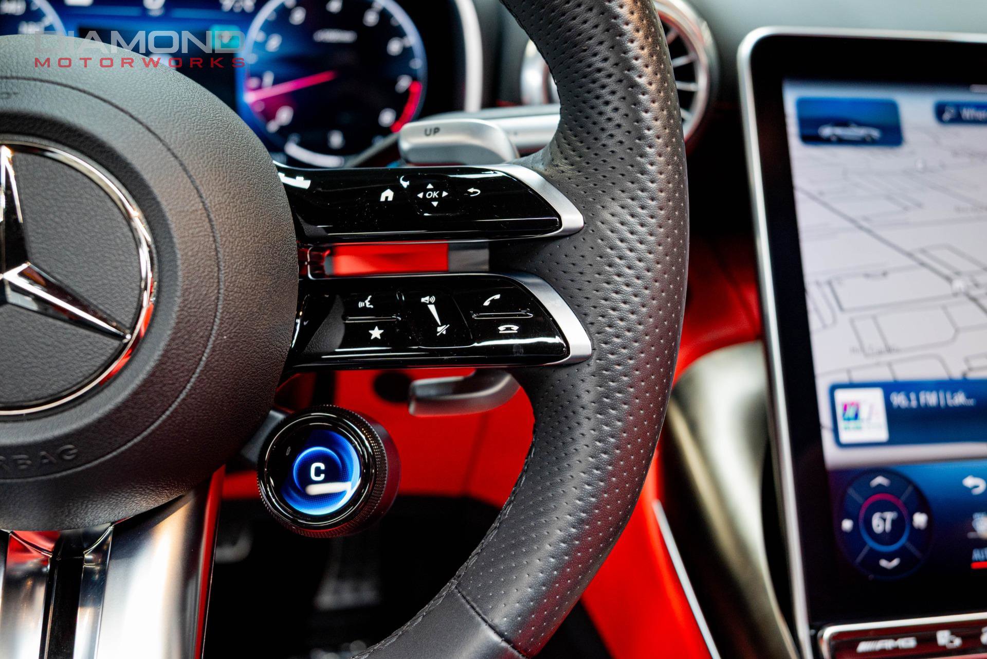 Used 2023 Mercedes-Benz SL 63 AMG 4MATIC image 98