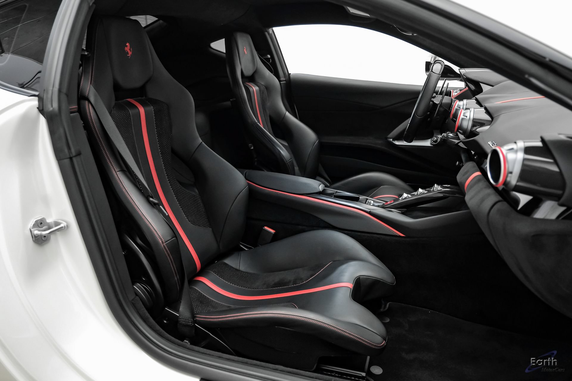 Used 2019 Ferrari 812 Superfast RWD image 61
