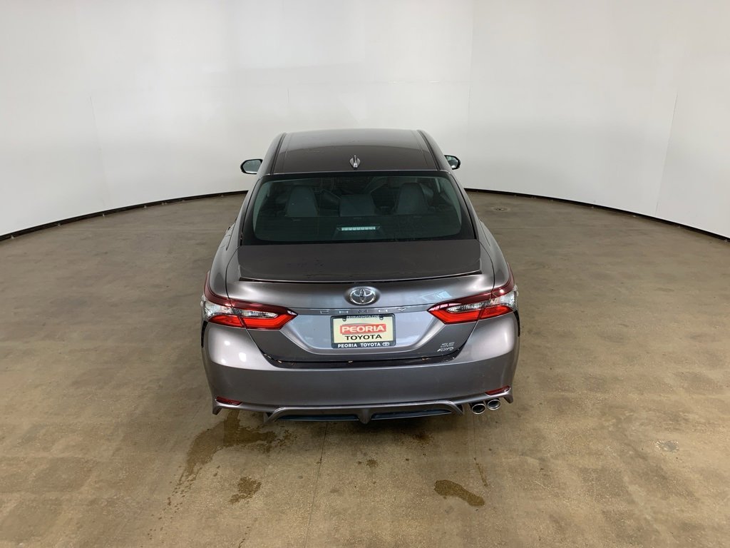 Used 2024 Toyota Camry SE w/ Convenience Package image 11