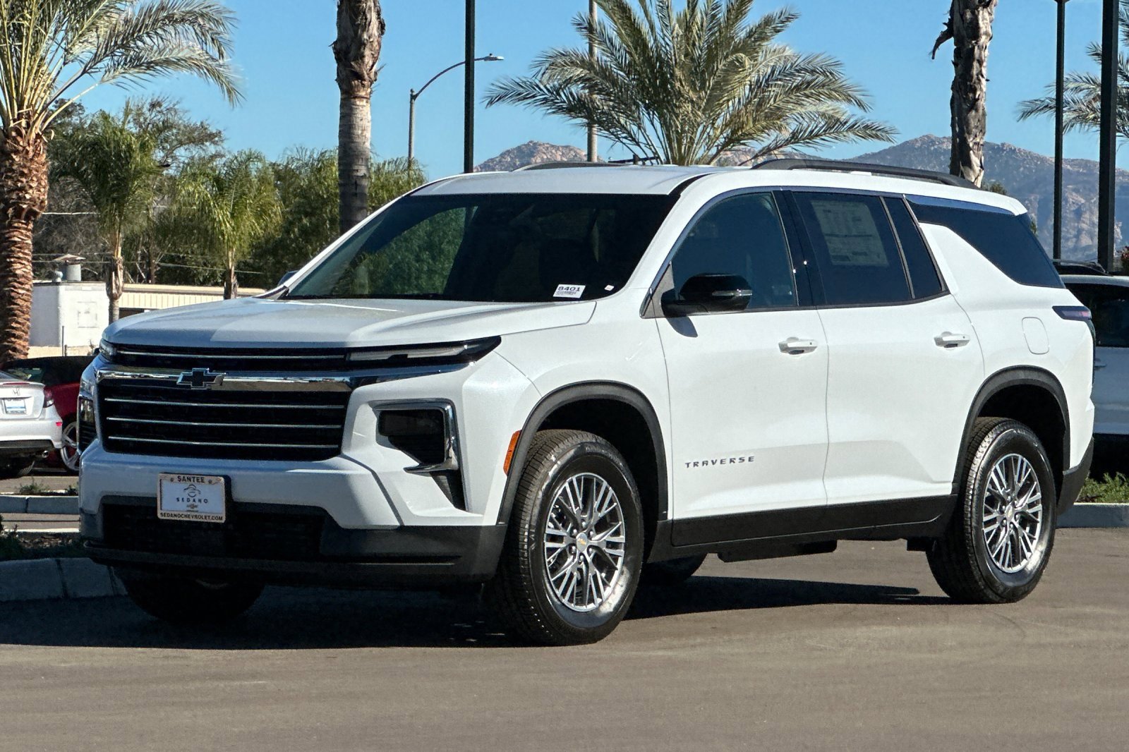 New 2026 Chevrolet Traverse LT image 8