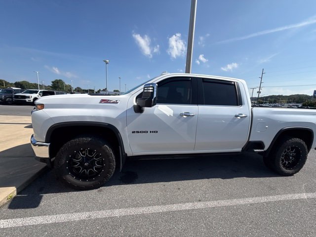 Used 2022 Chevrolet Silverado 2500 LTZ w/ LTZ Plus Package AWD/4WD image 10