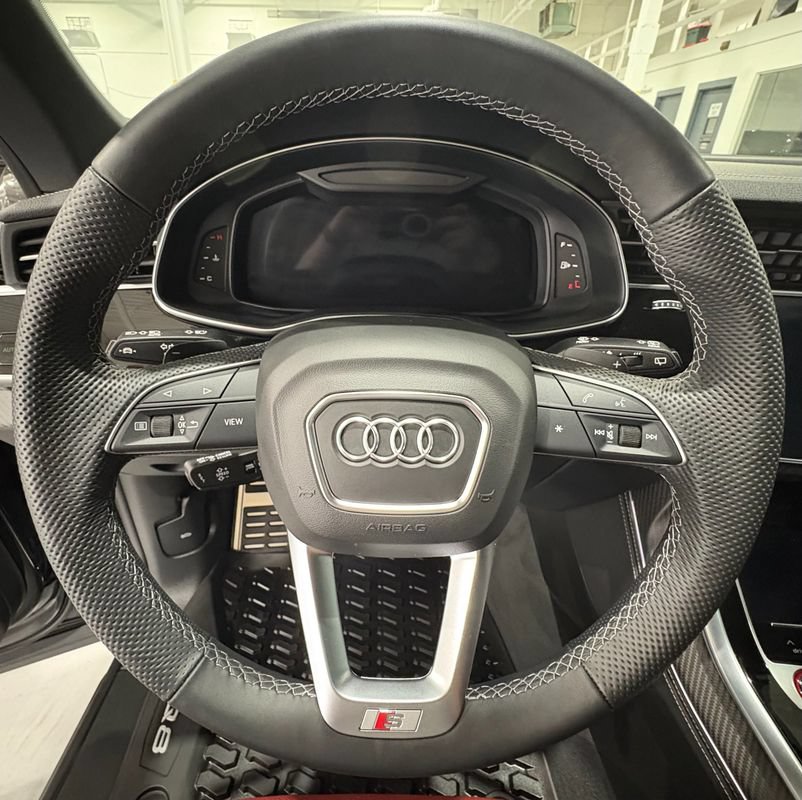 Used 2026 Audi SQ8 Prestige AWD/4WD image 13