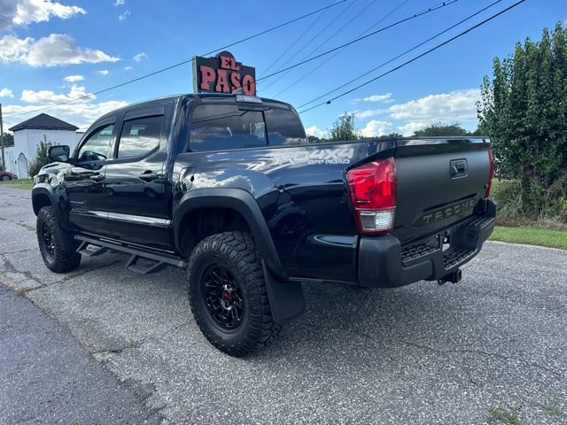 Used 2017 Toyota Tacoma TRD Off-Road w/ Tow Package (A/T) AWD/4WD image 3