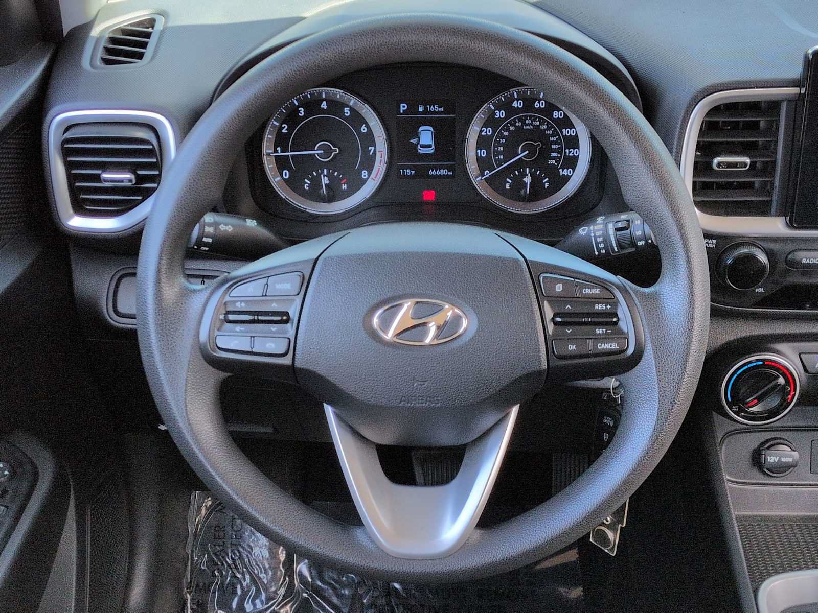 Certified 2021 Hyundai Venue SE FWD image 23
