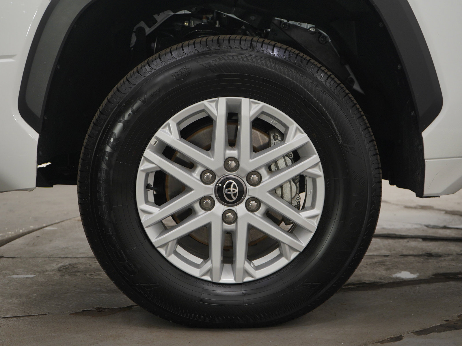 Used 2025 Toyota Tundra SR5 AWD/4WD image 31