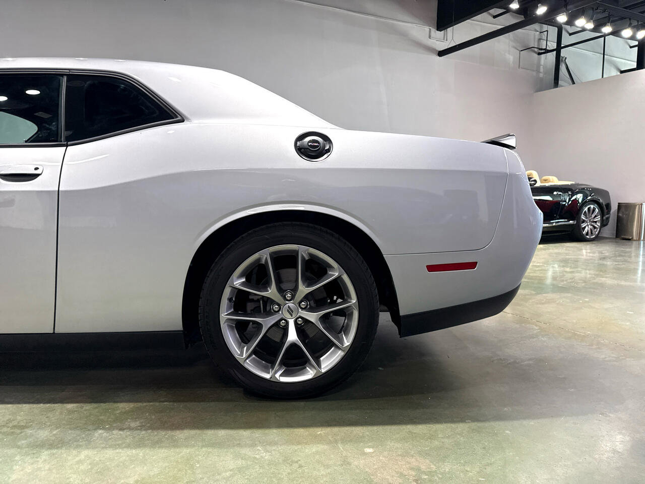 Used 2019 Dodge Challenger R/T w/ Plus Package image 5