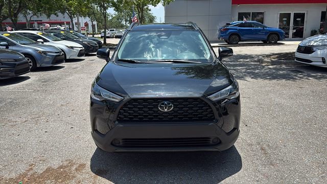 Certified 2023 Toyota Corolla Cross LE w/ Moonroof Package FWD image 2