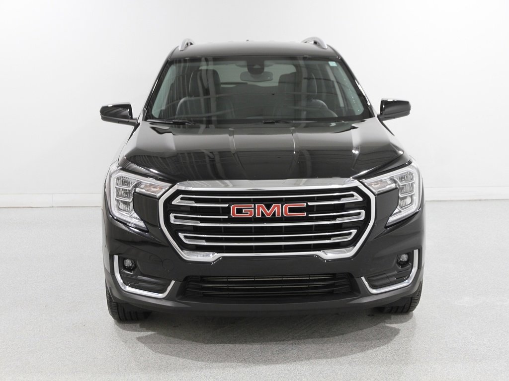Certified 2022 GMC Terrain SLT w/ Infotainment Package II image 2