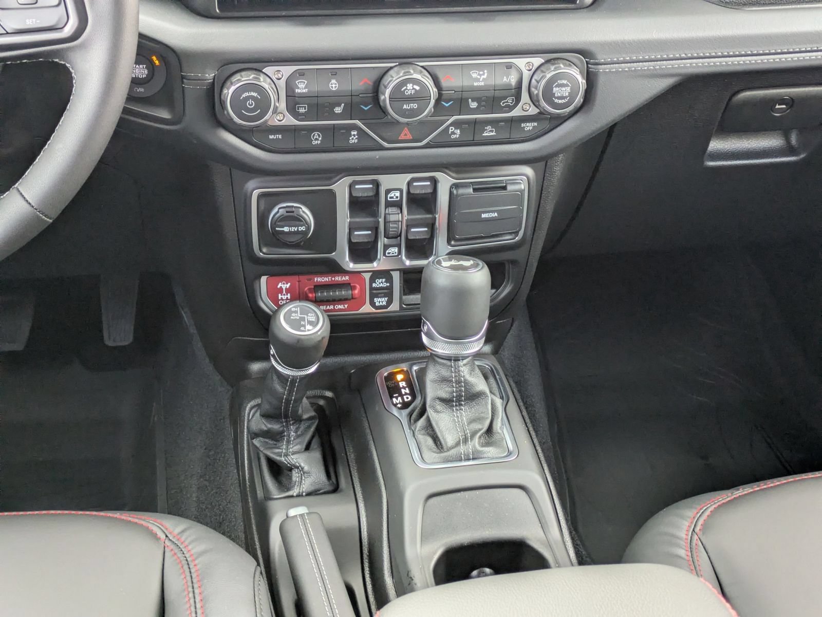 New 2026 Jeep Wrangler Unlimited Rubicon AWD/4WD image 15