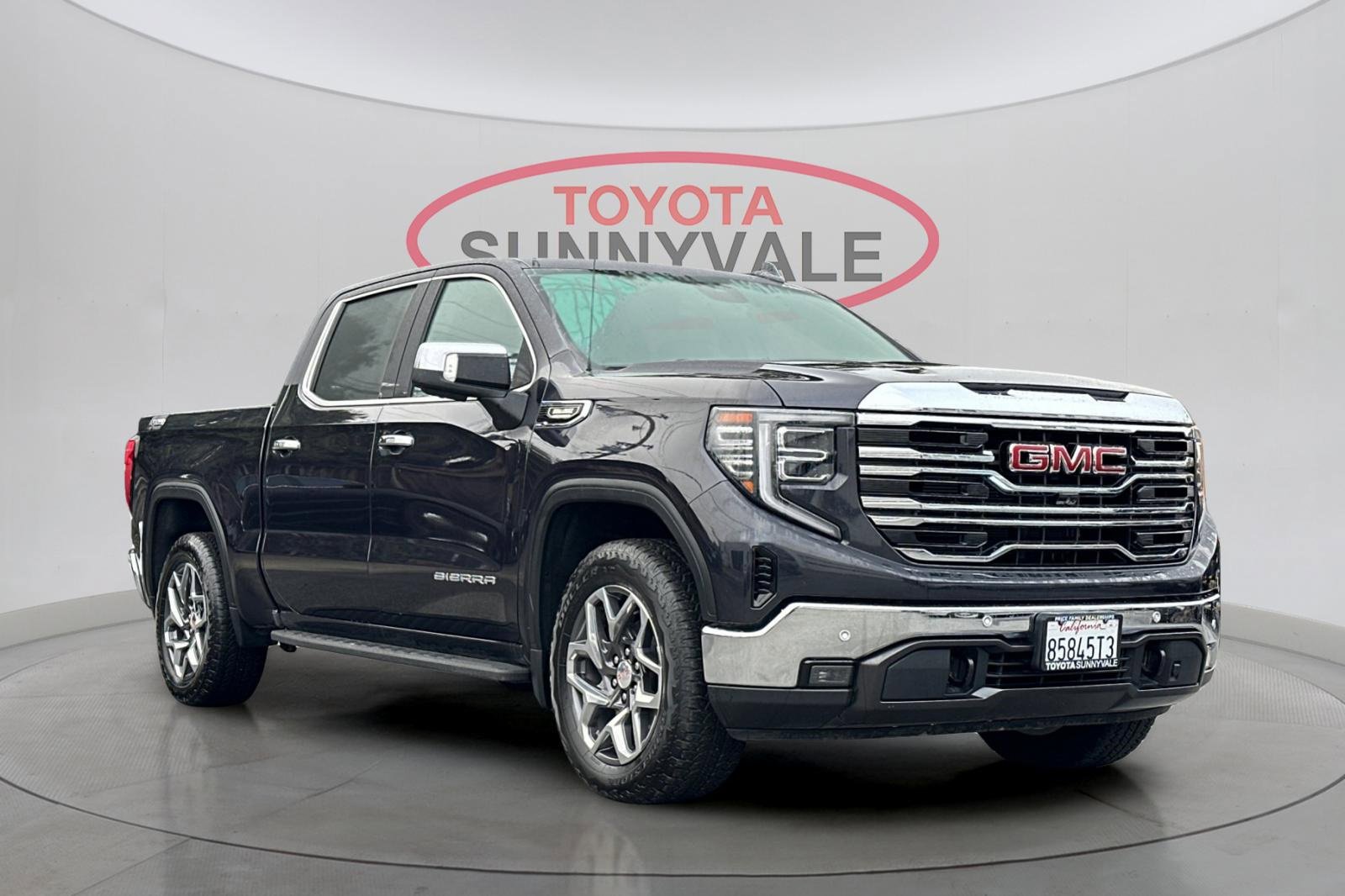 Used 2023 GMC Sierra 1500 SLT w/ SLT Premium Plus Package image 10