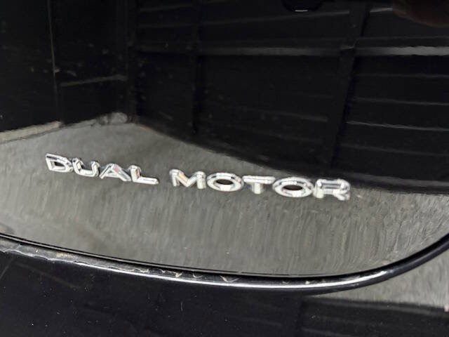 Used 2018 Tesla Model 3 Long Range image 11