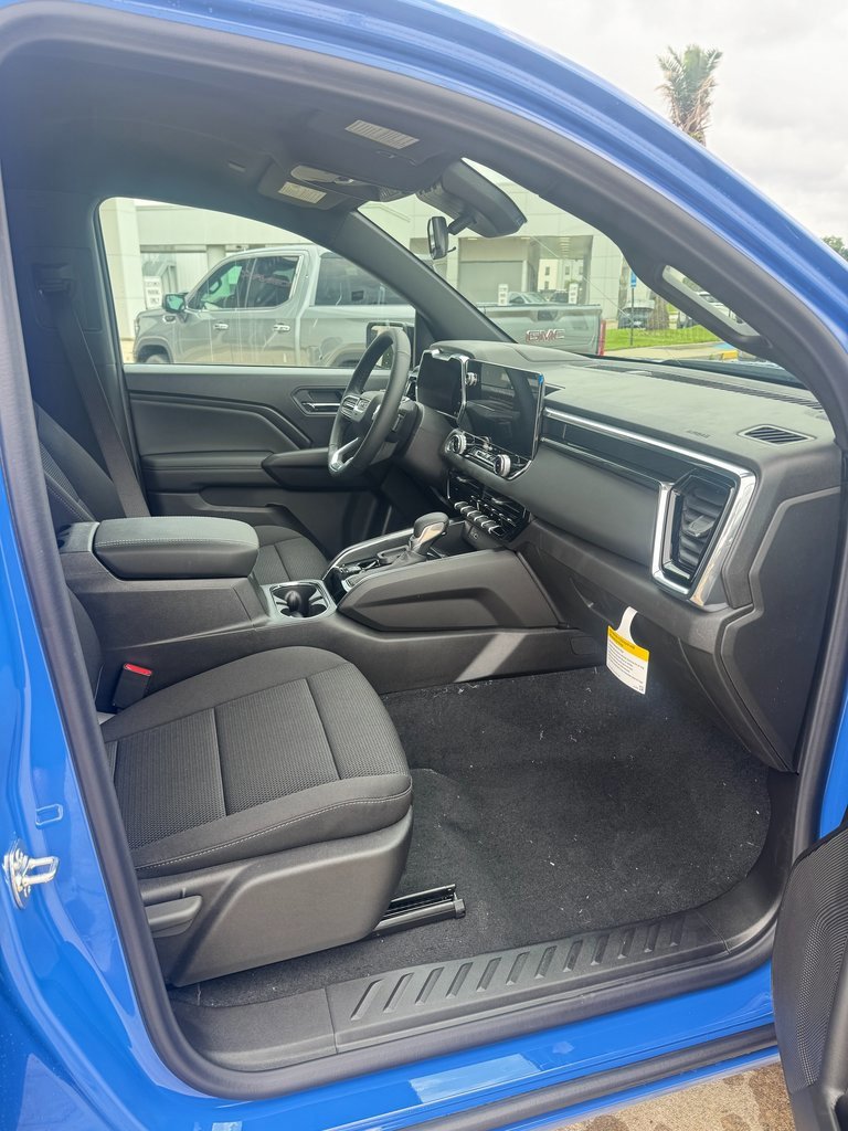 New 2025 GMC Canyon Elevation image 11