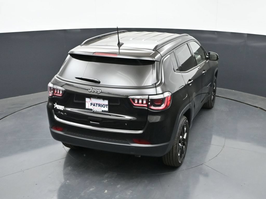New 2026 Jeep Compass Latitude AWD/4WD image 35