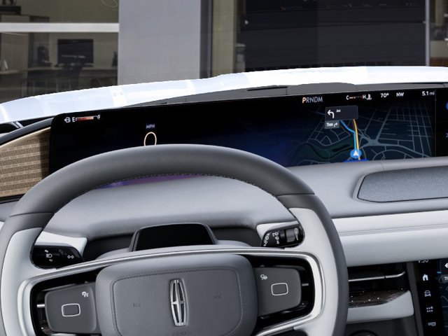 New 2027 Lincoln Navigator Black Label w/ Black Label Special Edition AWD/4WD image 13
