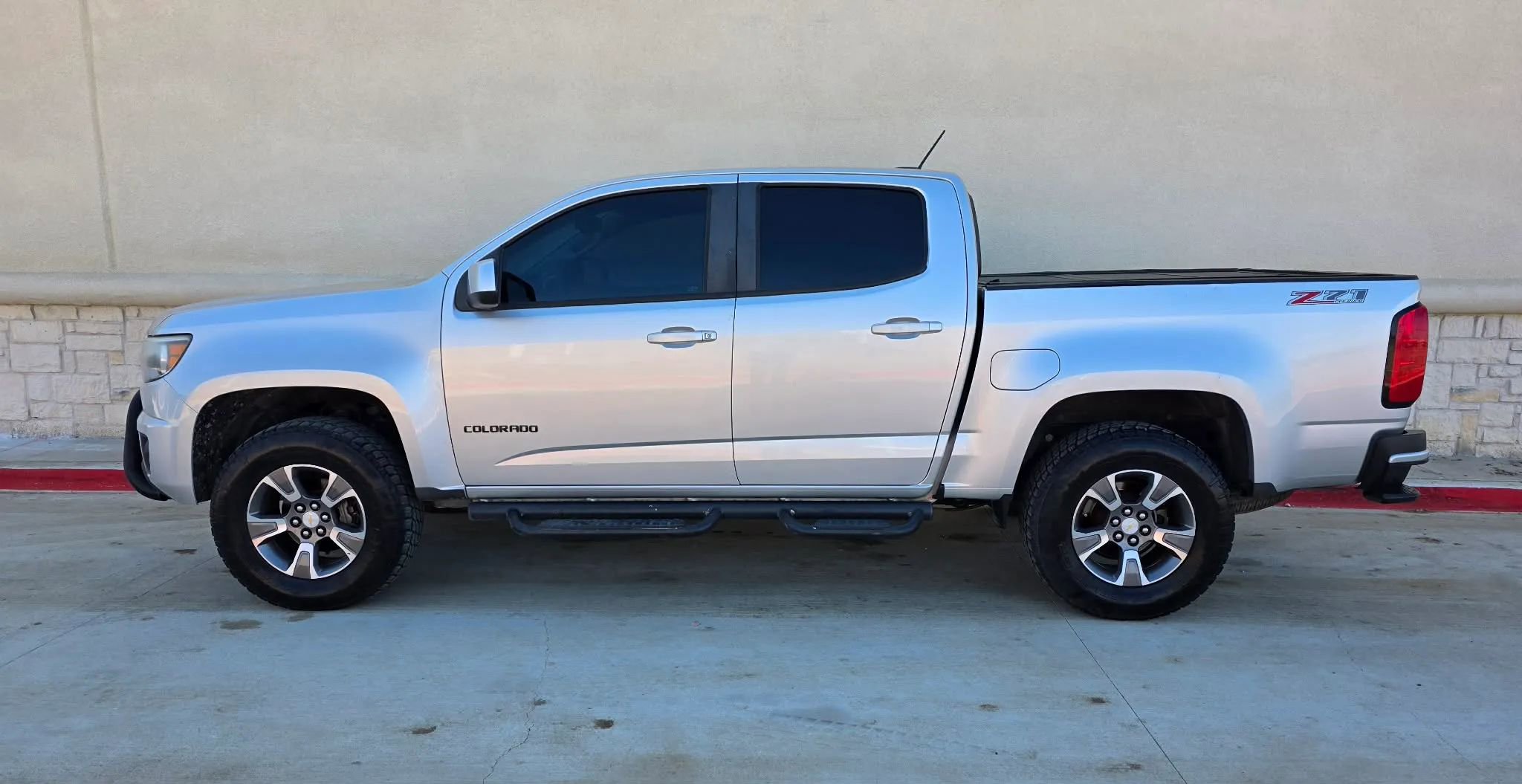 Used 2016 Chevrolet Colorado Z71 image 6